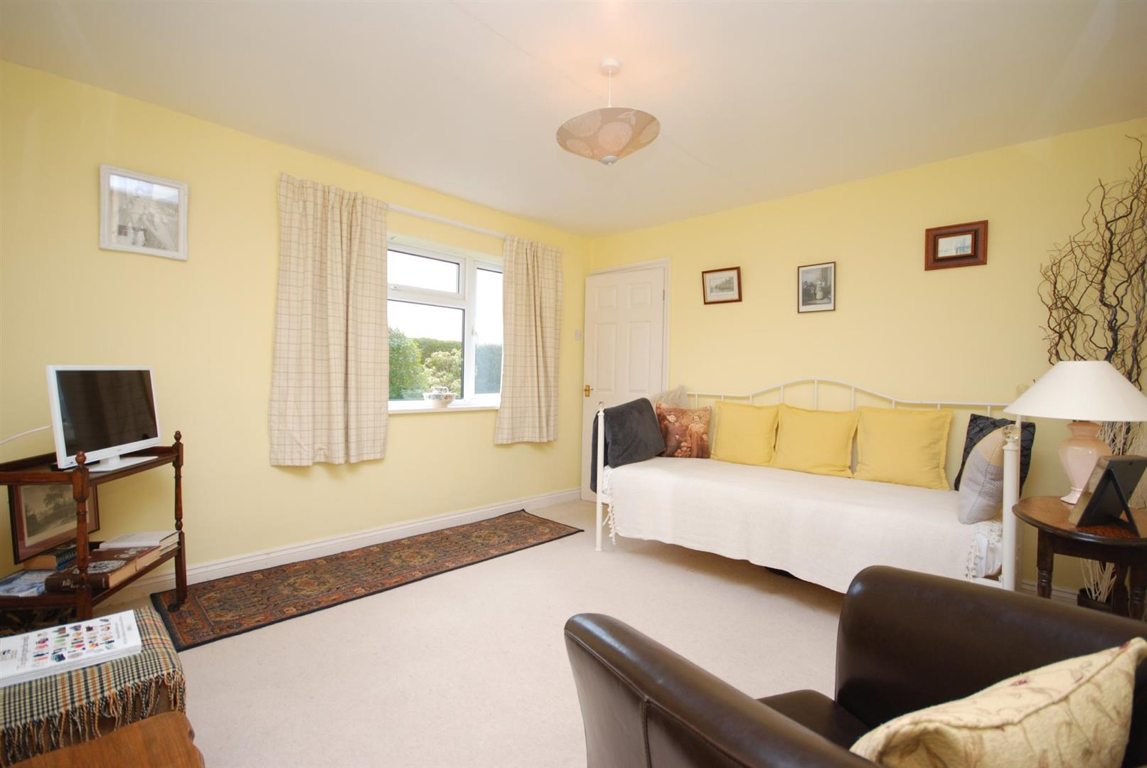 Geraints Way, Cowbridge, Vale of Glamorgan, CF71 7AY